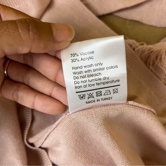 Sincerely Jules Blush Pink Feather Tank Top - Picture 7 of 7